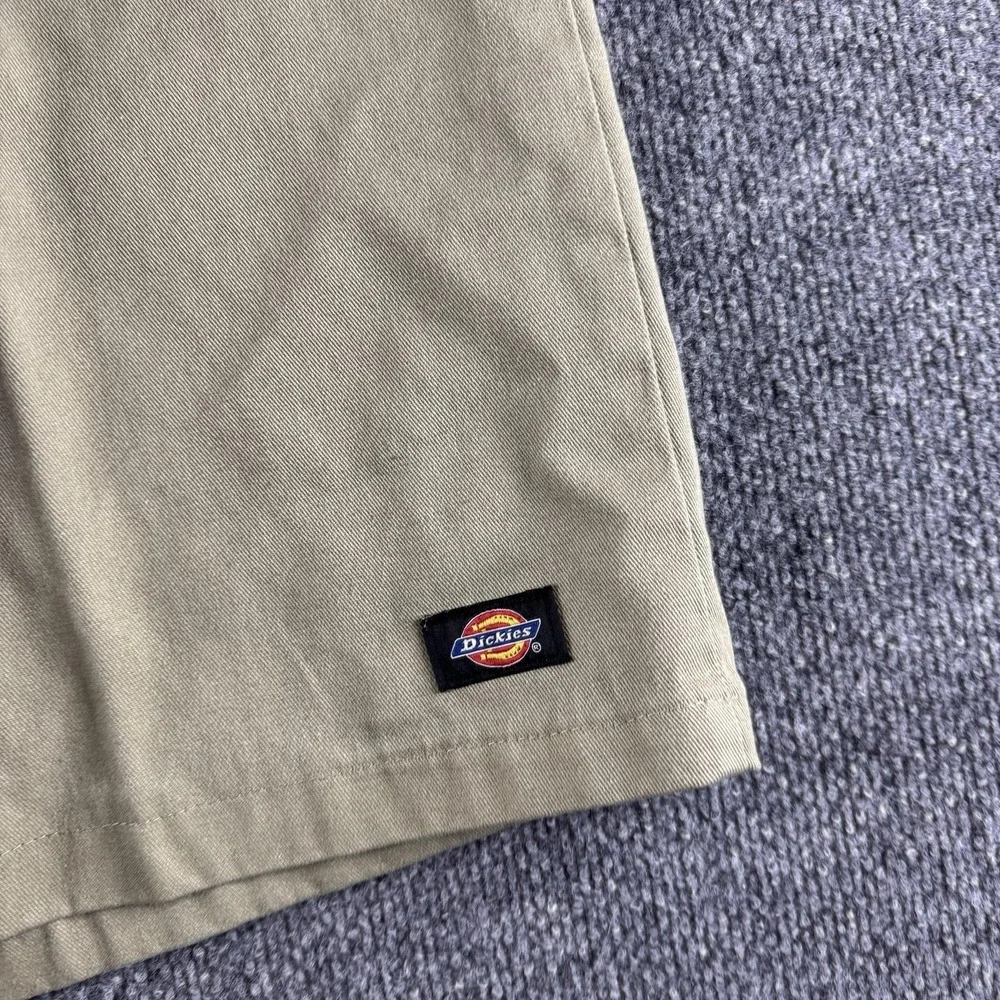 Dickies Chino Shorts Mens 44 Beige Loose Fit Workwear Skater Y2K 42274KH